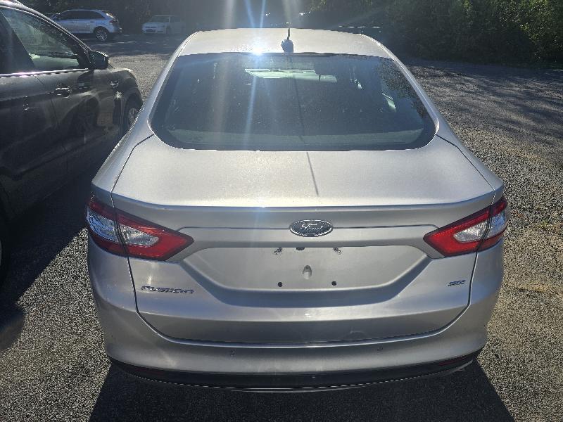 Ford Fusion SE 2016