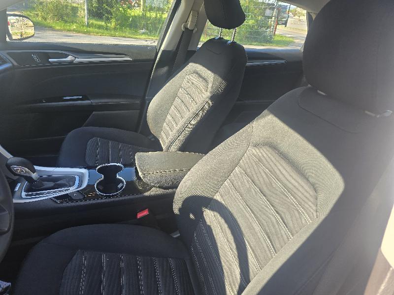 Ford Fusion SE 2016