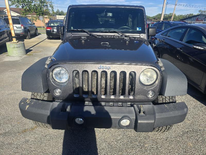 Jeep Wrangler photo 3
