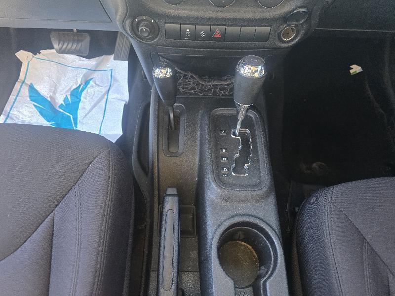 Jeep Wrangler photo 10