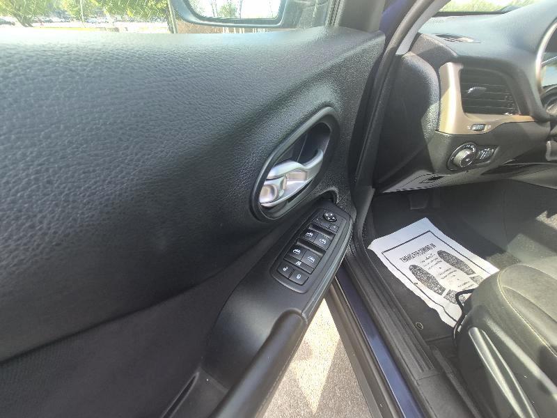 Jeep Cherokee Latitude 4WD 2015