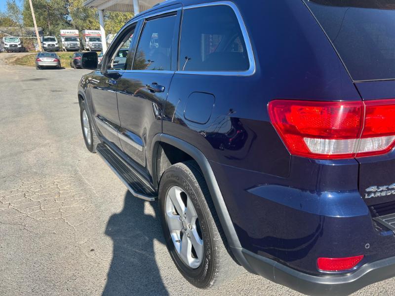 Jeep Grand Cherokee Laredo 4WD 2012