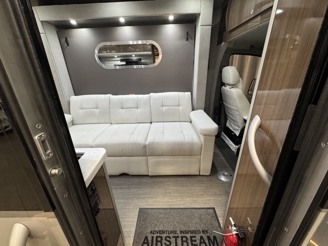 Mercedes-Benz Sprinter 3500 170-in. WB 2018