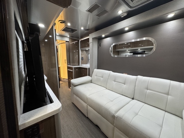 Mercedes-Benz Sprinter 3500 170-in. WB 2018