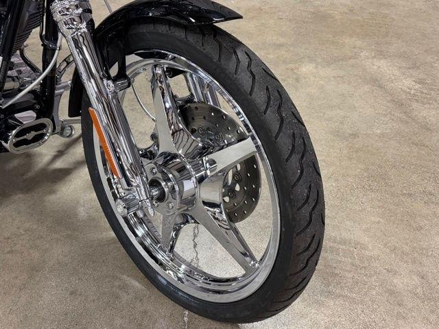 Harley-Davidson FXSTI  2003