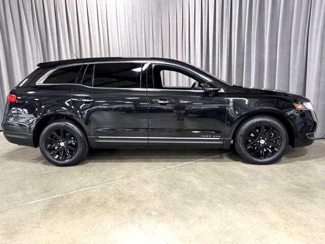 2015 Lincoln MKT photo 4