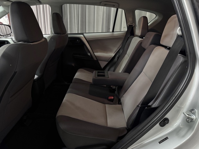 Toyota RAV4 XLE AWD 2013 Toyota RAV4 XLE AWD 2013