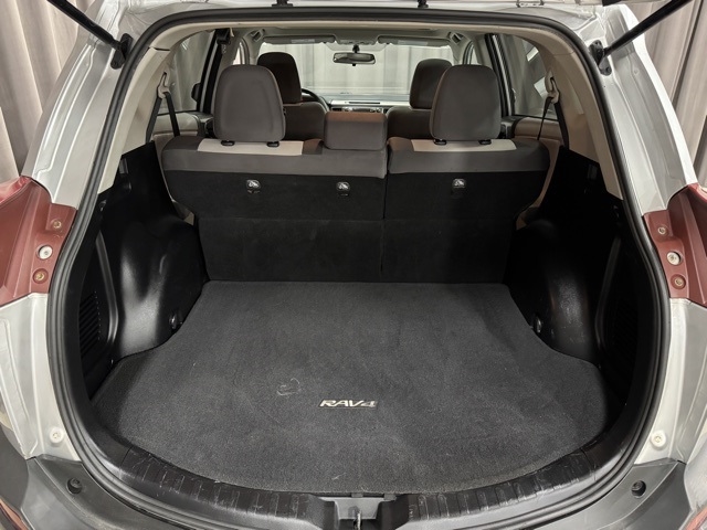 Toyota RAV4 XLE AWD 2013 Toyota RAV4 XLE AWD 2013