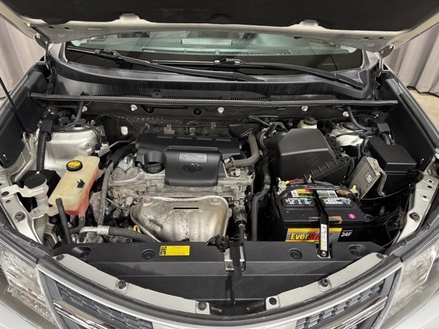 Toyota RAV4 XLE AWD 2013 Toyota RAV4 XLE AWD 2013