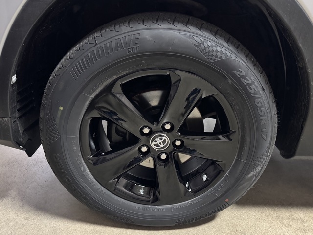 Toyota RAV4 XLE AWD 2013 Toyota RAV4 XLE AWD 2013