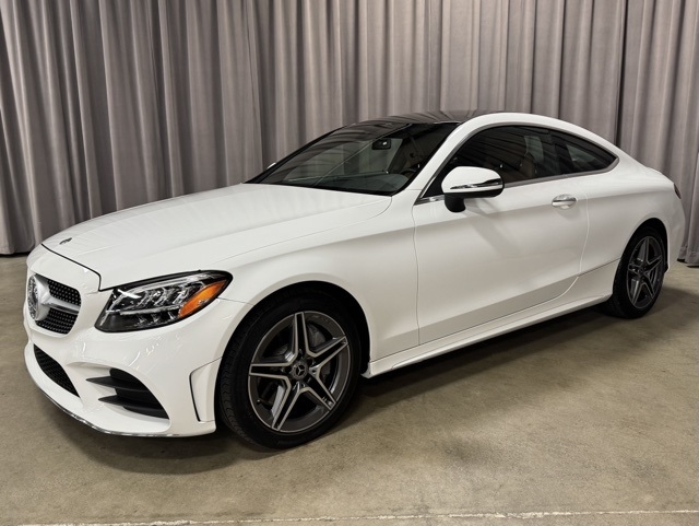 2019 Mercedes Benz C photo 3