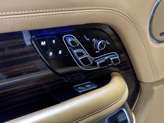 2020 Land Rover Range Rover SV Autobiography LWB photo 13