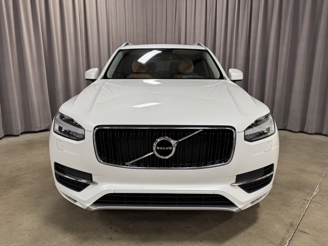 2016 Volvo XC90 T6 Momentum photo 2