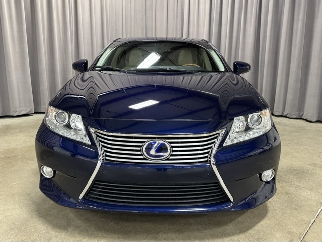 Lexus ES 300h Sedan 2013