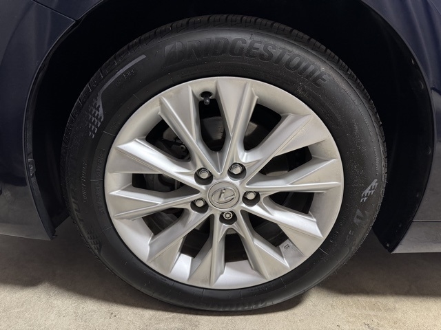 Lexus ES 300h Sedan 2013