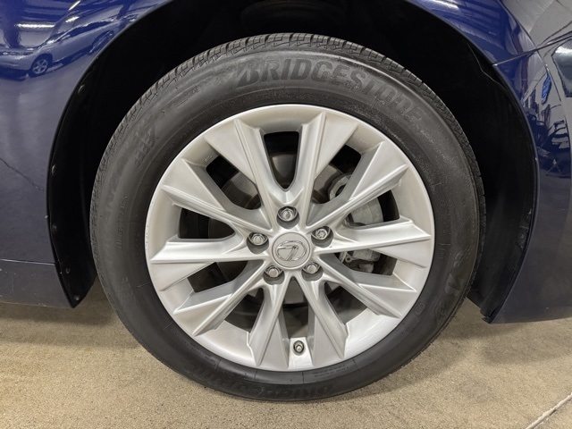 Lexus ES 300h Sedan 2013