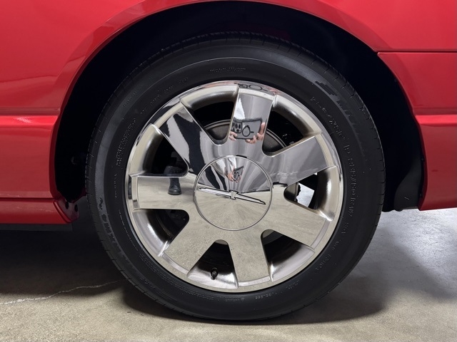 Ford Thunderbird Deluxe 2002