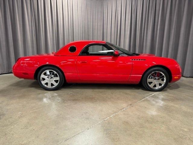 Ford Thunderbird Deluxe 2002