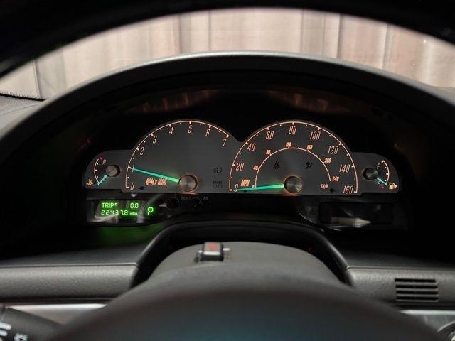 Ford Thunderbird Deluxe 2002