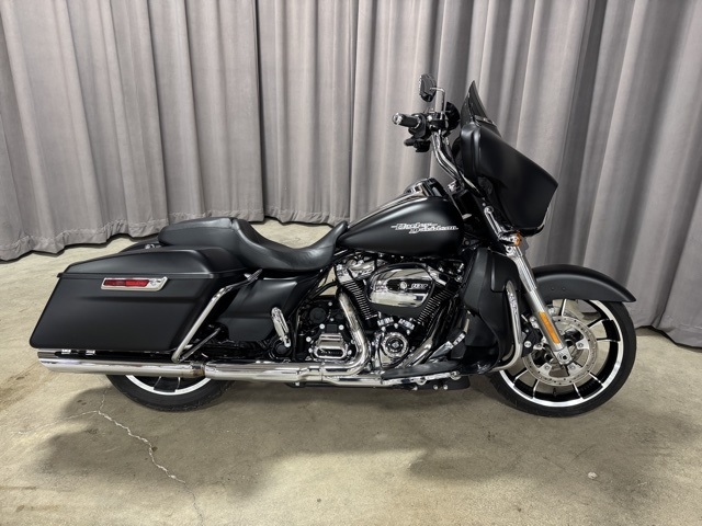 Harley-Davidson FLHX  2020