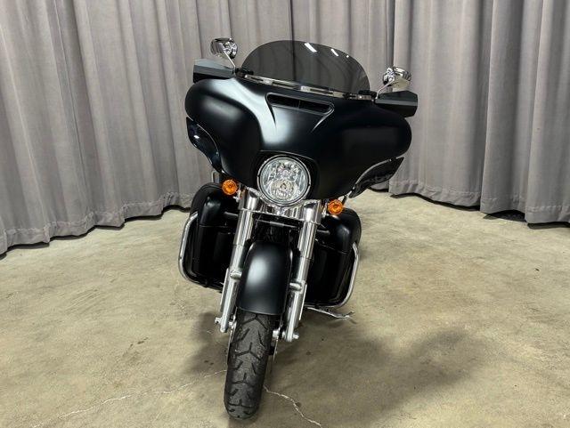 Harley-Davidson FLHX  2020