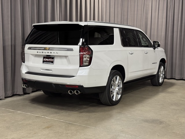Chevrolet Suburban High Country 4WD 2023
