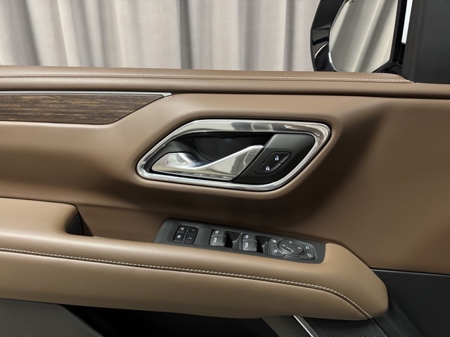 Chevrolet Suburban High Country 4WD 2023