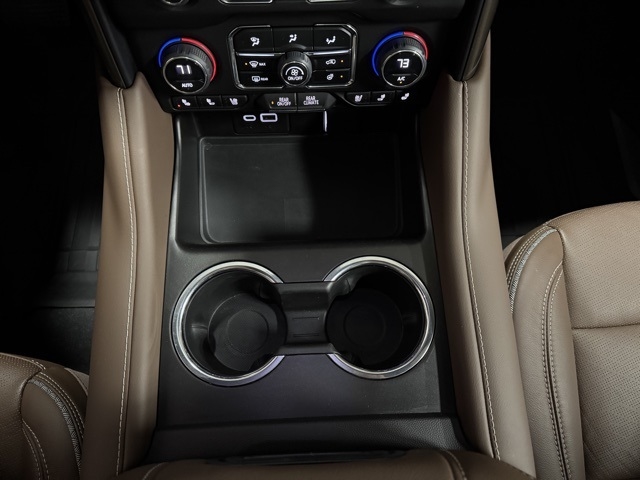 Chevrolet Suburban High Country 4WD 2023