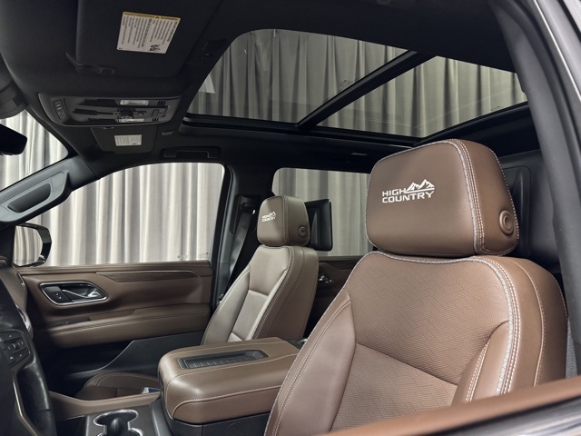 Chevrolet Suburban High Country 4WD 2023