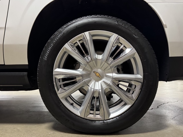 Chevrolet Suburban High Country 4WD 2023