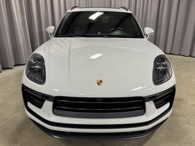 Porsche Macan Base 2022