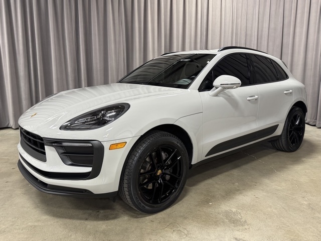 Porsche Macan Base 2022