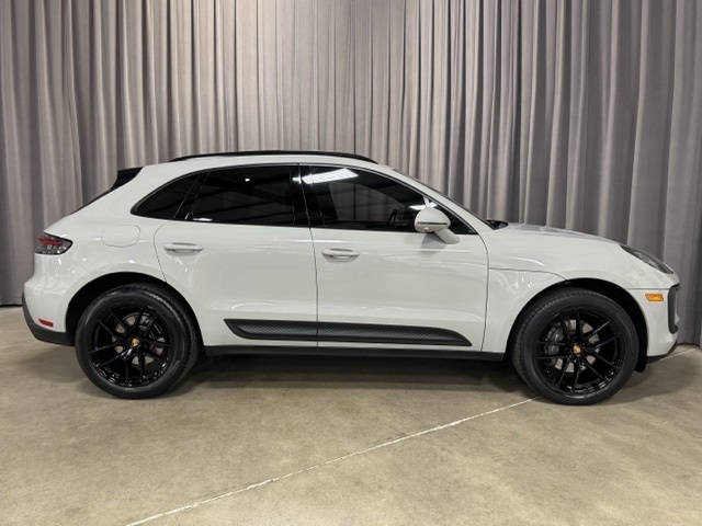 Porsche Macan Base 2022