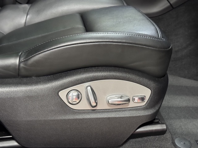 Porsche Macan Base 2022