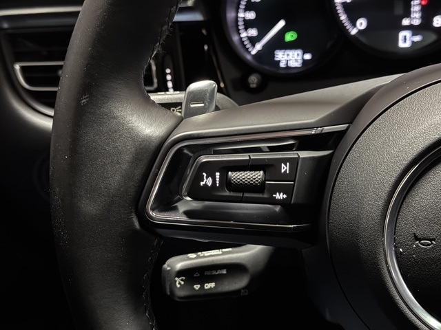 Porsche Macan Base 2022