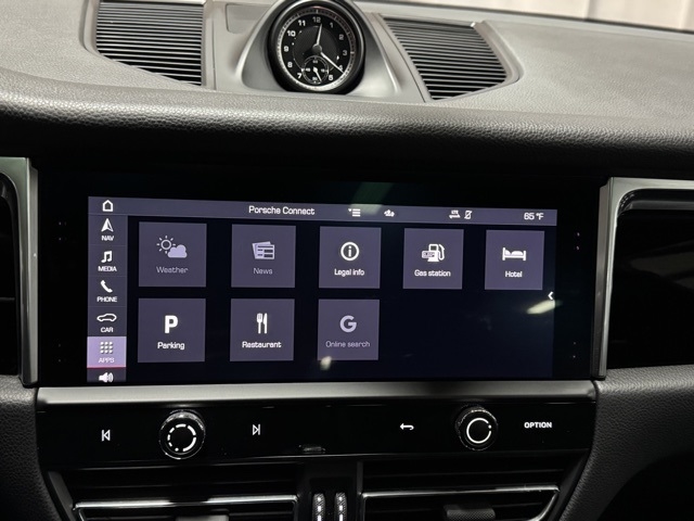 Porsche Macan Base 2022