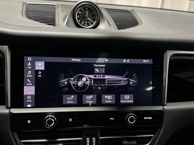 Porsche Macan Base 2022