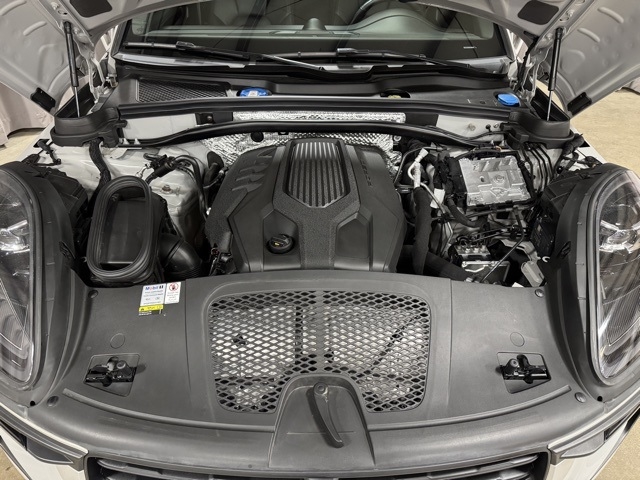 Porsche Macan Base 2022