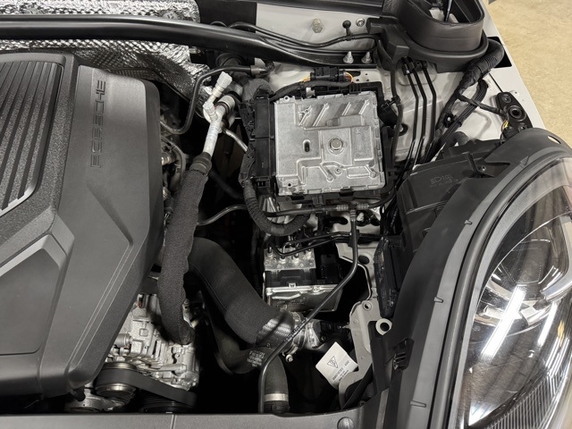 Porsche Macan Base 2022