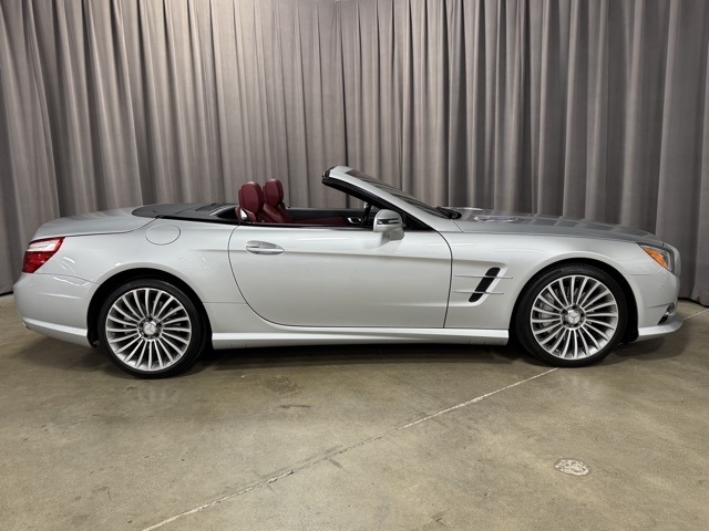 Mercedes-Benz SL-Class SL550 2016