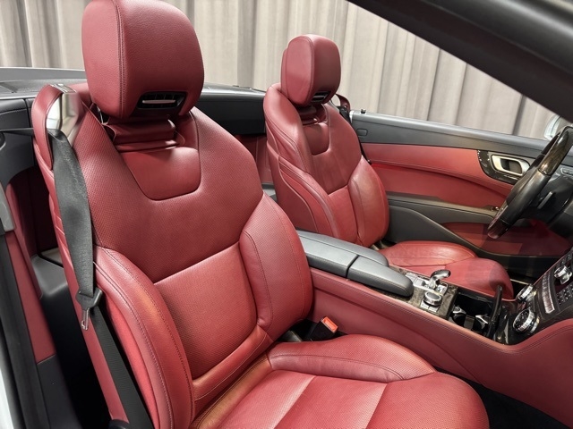 Mercedes-Benz SL-Class SL550 2016