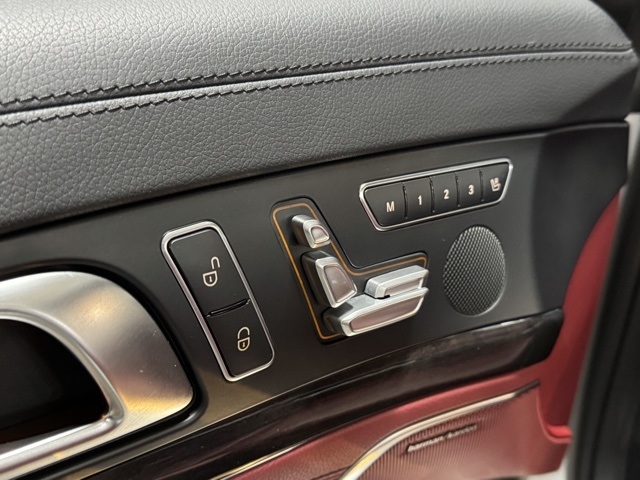 Mercedes-Benz SL-Class SL550 2016