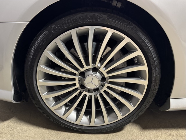 Mercedes-Benz SL-Class SL550 2016