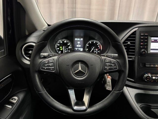 Mercedes-Benz Metris Passenger Van 2016