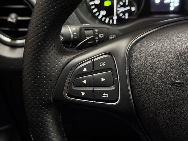 Mercedes-Benz Metris Passenger Van 2016