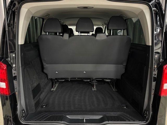 Mercedes-Benz Metris Passenger Van 2016