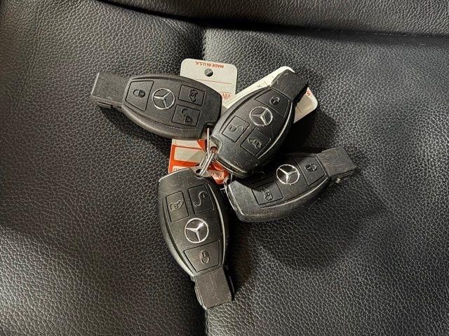 Mercedes-Benz Metris Passenger Van 2016