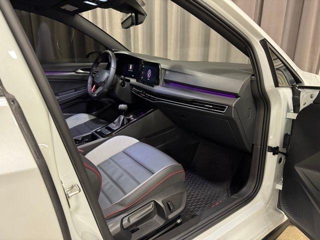 Volkswagen Golf GTI SE 6M 2024