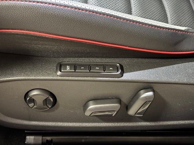 Volkswagen Golf GTI SE 6M 2024