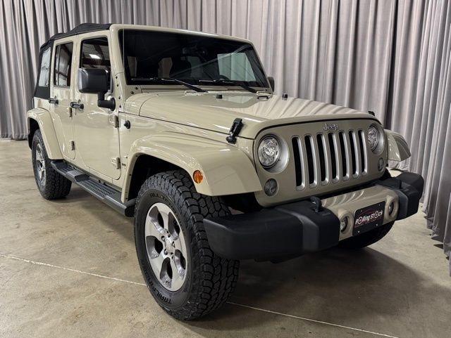 2017 Jeep Wrangler Unlimited Sahara 4WD